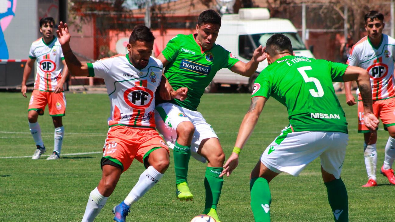 Audax le ganó 2-1 a Cobresal